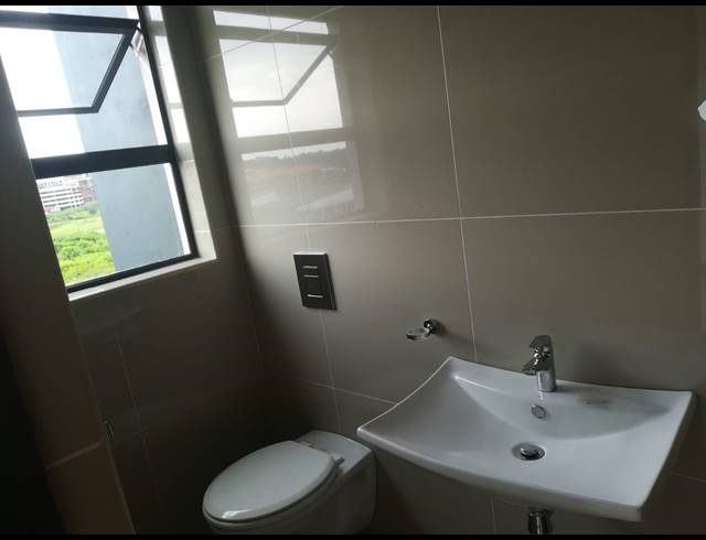 2 BEDROOM APARTMENT FOR SALE IN UMHLANGA RIDGE